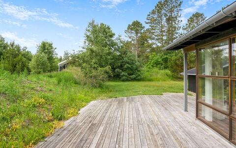 Thiokk - 1.5Km from the Sea: Gulvbelægning, Soveværelse, Sengetøj, Seng, Bed Frame, Sengetøj, Sengetøj, Hårdttræ, Madras, Trægulve