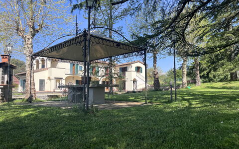 Villa Il Parco: Skygge, Gazebo, Pavilion, Udendørs Struktur, Have, Gård, Baldakin, Lawn, Parkere, Pergola