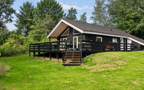 Elle: Træ, Sommerhus, Veranda, Hårdttræ, Planke, Bjælkehytte, Sidespor, Stuehus, Skygge, Design