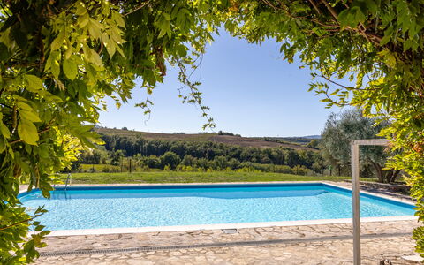 Croce di Bibbiano, San Gimignano View: Blå, Svømmepøl, Skygge, Have, Udvej, Landscaping, Eco Hotel, Hacienda, Water Feature, Stuehus