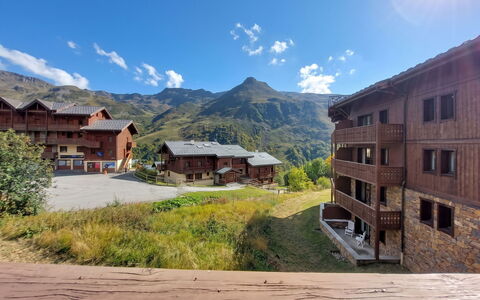 Le Hameau des Airelles: Lejlighed, Udvej, Svømmepøl, Ejerlejlighed, Altan, Hotel, Eco Hotel, Villa, Stueplante