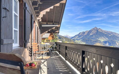 Chalet Perry: Bjergkæde, Altan, Lejlighed, Kam, Hill Station, Dal, Alps, Veranda, Massif, Bjerglandsby