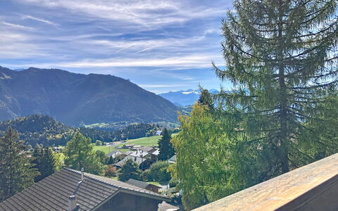 Chalet Perry: Himmel, Bjergrige Landskabsformer, Bjerg, Bakke, Highland, Hill Station, Bjergkæde, Landskab, Lærk, Kam