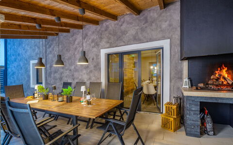 Samanta: Mursten, Estate, Have, Forstad, Indkørsel, Landscaping, Gård, Hacienda, Stuehus, Backyard