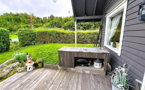 Hauken: Træ, Have, Hjem, Møbel, Veranda, Dæk, Backyard, Sidespor, Hårdttræ, Sommerhus