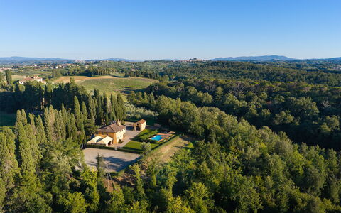 Villa Poggio Bellavista 8: Landskab, Land Lot, Almindeligt, Landdistrikt, Estate, Fugleperspektiv, Plantation, Landscaping, Landsby, Luftfotografering