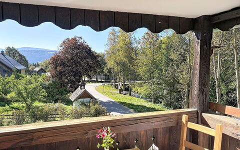 Ferienhaus Huber: Møbel, Skygge, Altan, Stol, Udendørs Møbler, Veranda, Sommerhus, Stueplante, Udendørs Bord, Blomsterkrukke