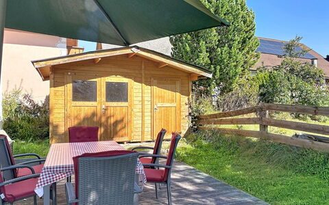 Ferienhaus Huber: Træ, Busk, Sommerhus, Have, Bejdse, Dør, Garden Bygninger, Backyard, Hårdttræ, Gård