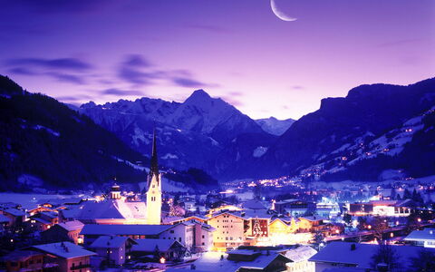 Zell am Ziller 737: Blå, Træ, Møbel, Hjem, Udendørs Møbler, Stol, Skygge, Altan, Bejdse, Eco Hotel