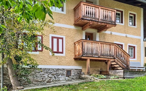 Villa Maria: Blå, Træ, Møbel, Hjem, Udendørs Møbler, Stol, Skygge, Altan, Bejdse, Eco Hotel