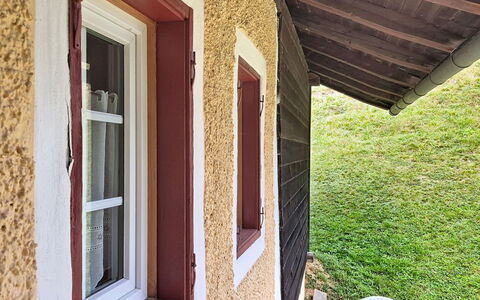 Villa Maria: Blå, Træ, Møbel, Hjem, Udendørs Møbler, Stol, Skygge, Altan, Bejdse, Eco Hotel