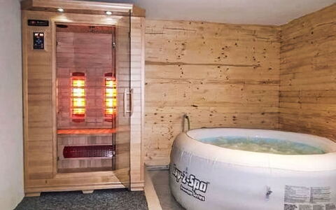 Svahová 2: Blå, Træ, Møbel, Hjem, Udendørs Møbler, Stol, Skygge, Altan, Bejdse, Eco Hotel