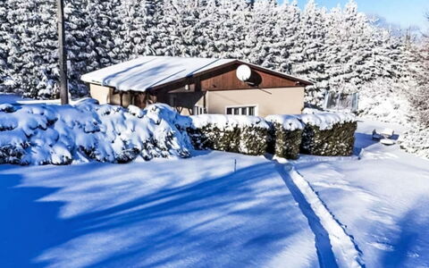 Svahová 2: Blå, Træ, Møbel, Hjem, Udendørs Møbler, Stol, Skygge, Altan, Bejdse, Eco Hotel