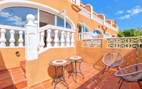 Pueblo de la Paz: Blå, Træ, Møbel, Hjem, Udendørs Møbler, Stol, Skygge, Altan, Bejdse, Eco Hotel