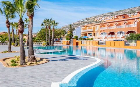 Pueblo de la Paz: Blå, Træ, Møbel, Hjem, Udendørs Møbler, Stol, Skygge, Altan, Bejdse, Eco Hotel