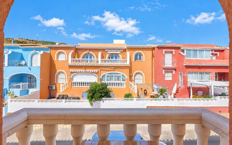 Pueblo de la Paz: Blå, Træ, Møbel, Hjem, Udendørs Møbler, Stol, Skygge, Altan, Bejdse, Eco Hotel