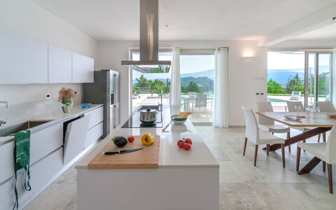 Dimora Montefalcone 8, Emma Villas: Indretning, Møbel, Gulvbelægning, Etage, Træ, Køkken, Loft, Hjem, Countertop, Stol