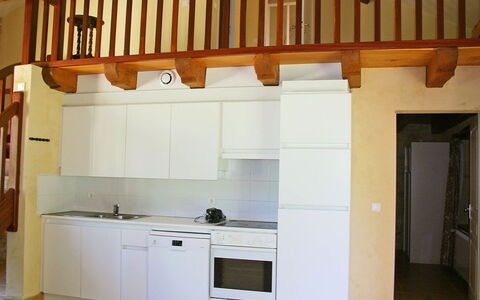 Ensemble de 3 Maisons Lavit: Værelse, Ejendom, Møbel, Cabinetry, Køkken, Countertop, Indretning, Bygning, Hus, Materielle Værdier