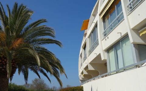 La Lagune: Skygge, Altan, Hotel, Dagslys, Villa