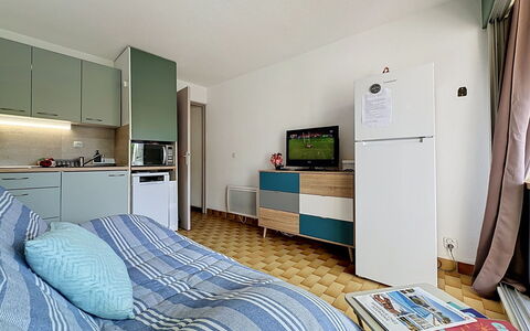 La Lagune: Møbel, Indretning, Værelse, Etage, Gulvbelægning, Lejlighed, Cabinetry, Hjem, Soveværelse, Loft