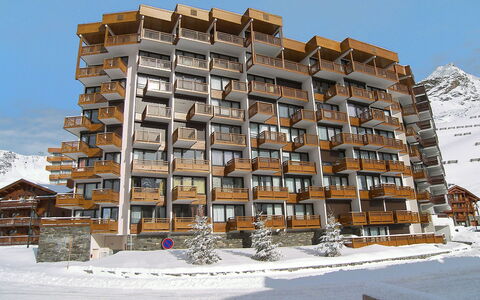 Hauts de Chaviere A13: Arkitektur, Boligområde, Ejendom, Bygning, Lejlighed, Stad, Ejerlejlighed, Sne, Vinter, Hus