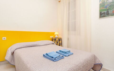 La Rectoria: Ejendom, Møbel, Komfort, Azure, Textile, Indretning, Træ, Seng, Bed Frame, Bygning