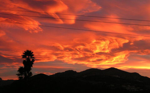 Villa Ma-Nita: Himmel, Afterglow, Sky, Red Sky At Morning, Solnedgang, Aften, Rød, Solopgang, Skumring, Orange