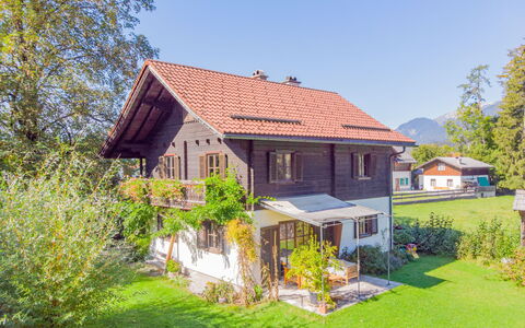 Weissenbach: Plante, Himmel, Ejendom, Vindue, Bygning, Naturlige Landskab, Træ, Hus, Land Lot, Sommerhus
