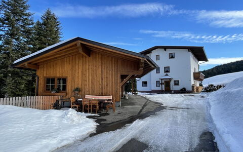 Karwendel: Himmel, Sky, Bygning, Sne, Ejendom, Vindue, Hus, Hældning, Træ, Træ