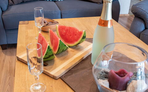 Norddeich 361: Mad, Bordservice, Bord, Frugt, Ingrediens, Plante, Flaske, Drikke