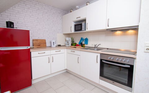Schonerweg: Cabinetry, Countertop, Bygning, Ejendom, Håndvask, Køkken Apparat, Køkken, Køkkenvask, Komfur, Husholdningsapparat