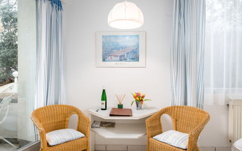 Appartement A12: Himmel, Bygning, Sne, Hus, Vindue, Træ, Hældning, Dør, Fryser, Sommerhus