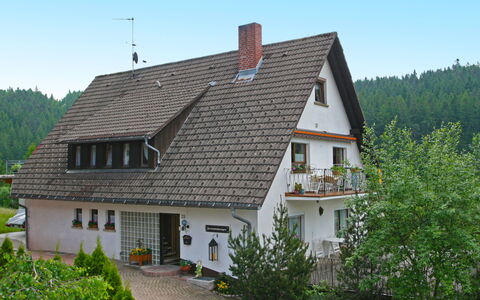 Scherzingers Fewo: Boligområde, Hjem, Menneskelig Bosættelse, Lejlighed, Estate, Ejerlejlighed, Forstad, Indkørsel, Gård, Mansion