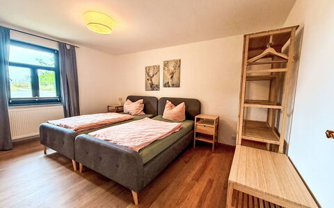 Dargun 100: Soveværelse, Seng, Træ, Etage, Møbel, Sengetøj, Sengetøj, Gulvbelægning, Bed Frame, Indretning