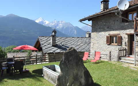 Sarre 500: Ejendom, Tag, Bjerg, Bjergkæde, Alps, Hus, Sommerhus, Hill Station, Turisme, Landdistrikt