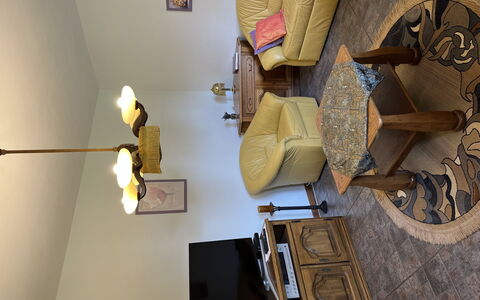 Willa Teresa: Møbel, Bygning, Træ, Kunst, Indretning, Gulvbelægning, Etage, Hus, Stol, Loft