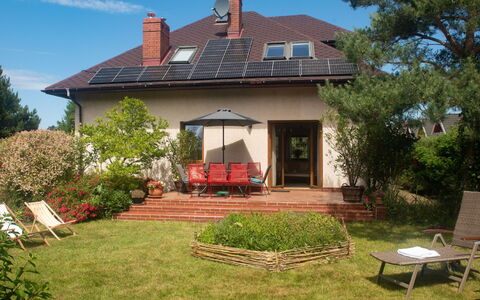 Sianożęty: Plante, Himmel, Bygning, Ejendom, Vindue, Dør, Træ, Hus, Land Lot, Græs