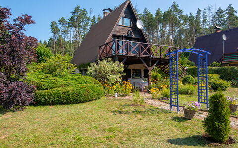 Borek Sulęcki: Busk, Sommerhus, Have, Landscaping, Estate, Gård, Lawn, Evergreen