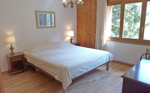 Villars 755: Soveværelse, Møbel, Seng, Værelse, Ejendom, Madras, Etage, Sengetøj, Bed Frame, Hårdttræ