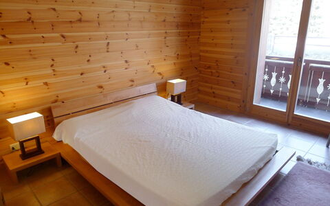 Villars 764: Værelse, Soveværelse, Ejendom, Møbel, Seng, Bed Frame, Madras, Rullemadras, Indretning, Loft