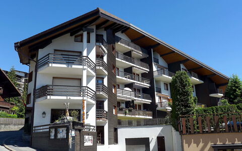 Villars 765: Himmel, Bygning, Plante, Urban Design, Kvarter, Ejerlejlighed, Boligområde, Facade, Ejendom