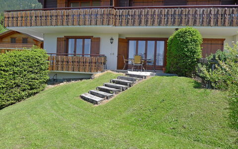 Villars 920: Ejendom, Hus, Græs, Bygning, Gård, Lawn, Ejendom, Have, Estate, Hjem