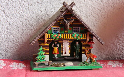 Le Geteillon 4: Bygning, Vindue, Træ, Hus, Rektangel, Træ, Facade, Dør