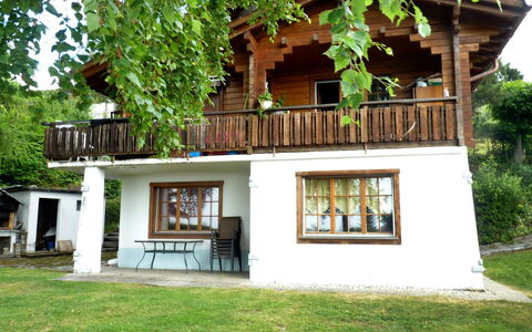 Frênes: Hus, Ejendom, Bygning, Hjem, Arkitektur, Ejendom, Facade, Træ, Sommerhus, Estate