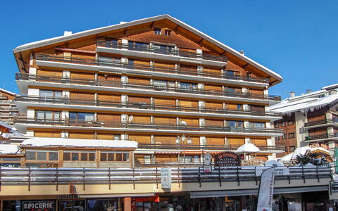 Nendaz 800: Lejlighed, Ejerlejlighed, Kommerciel Bygning, Hotel, Skygge, Ferieby, Udvej, Markise, Altan
