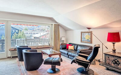 Matten (Utoring) 100.27: Møbel, Indretning, Loft, Gulvbelægning, Couch, Stue, Lejlighed, Etage, Stol, Hjem
