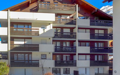 Zermatt 45: Boligområde, Ejendom, Arkitektur, Lejlighed, Bygning, Hus, Blandet Brug, Ejerlejlighed, Ejendom, Facade