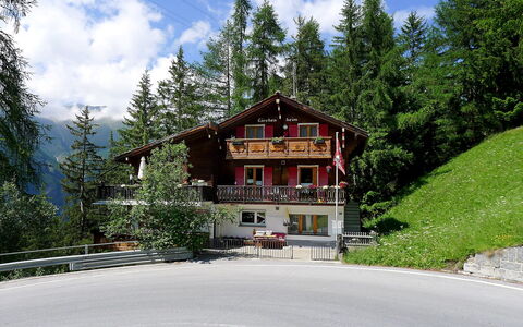 Lärchenheim: Ejendom, Hus, Hjem, Bjergkæde, Bygning, Ejendom, Alps, Bjerg, Arkitektur, Træ