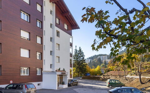 Crans-Montana 388: Bygning, Boligområde, Arkitektur, Lejlighed, Hjem, Menneskelig Bosættelse, Vinter, Hældning, Fryser, Ejerlejlighed