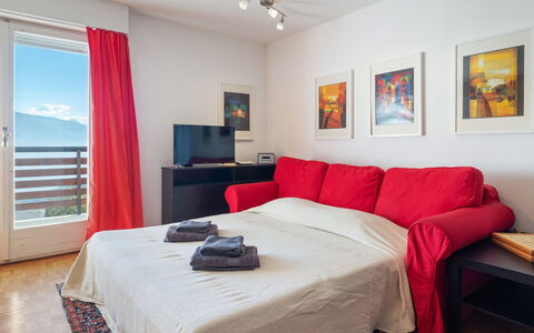 Crans-Montana 388: Møbel, Indretning, Værelse, Gulvbelægning, Etage, Træ, Lejlighed, Loft, Couch, Textile
